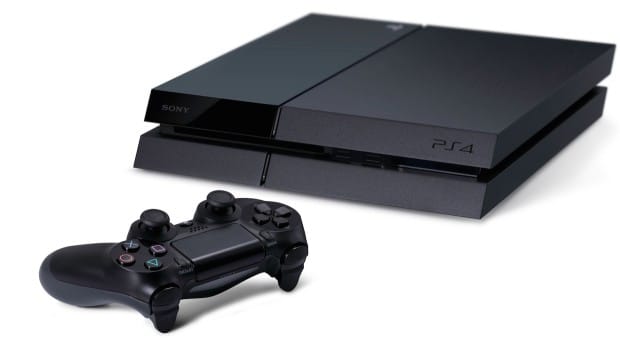 Playstation 4 with DualShock 4 02