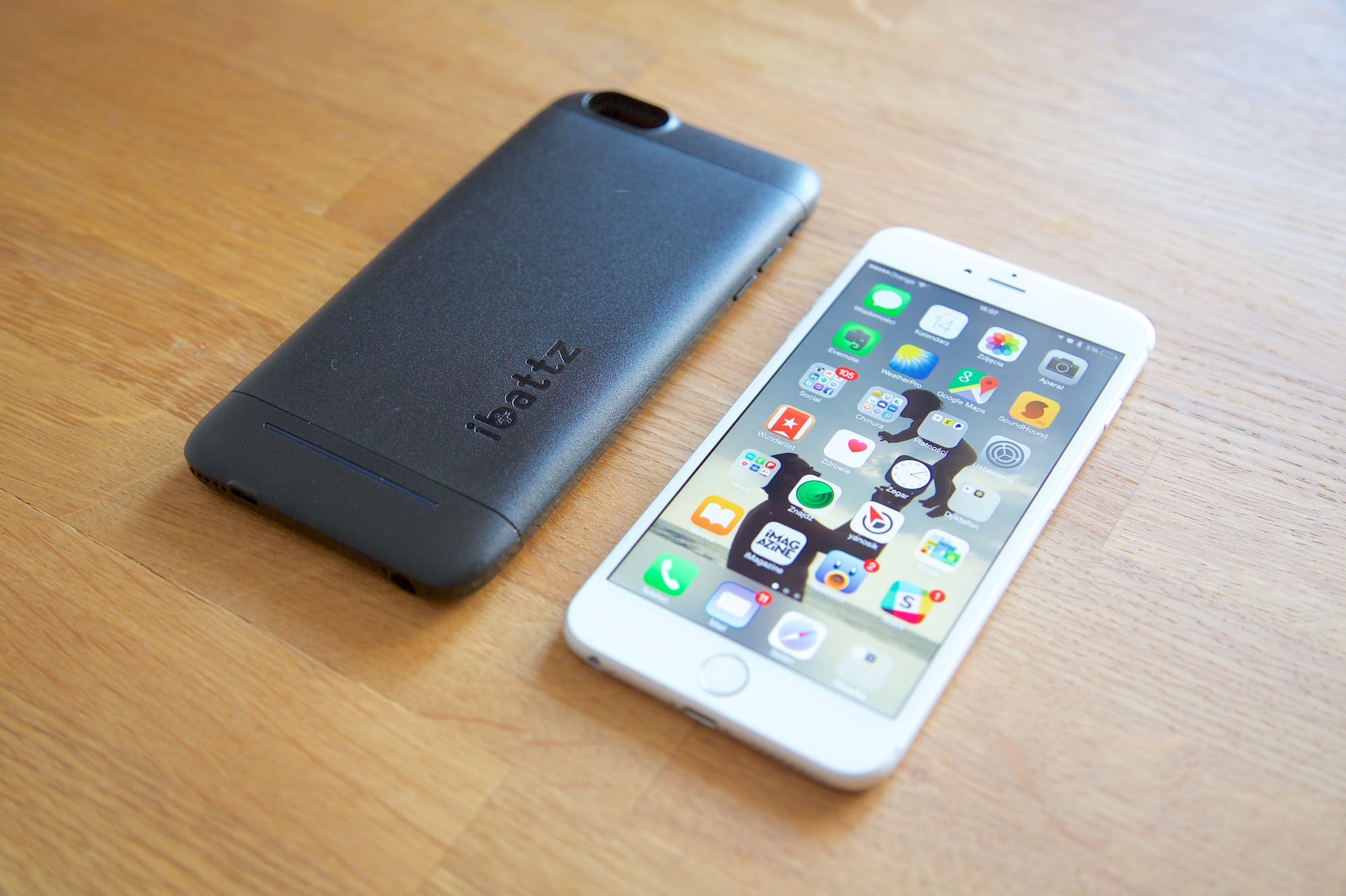 Zdjęcie okładkowe wpisu iBattz Refuel Invictus – niezwyciężony batterypack dla iPhone’a 6 Plus