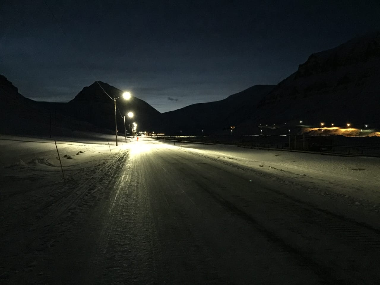 Zdjęcie okładkowe wpisu Fotografując noc polarną. iPhone na Spitsbergenie