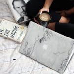 Zdjęcie okładkowe wpisu: Etui na MacBooka z prawdziwego marmuru