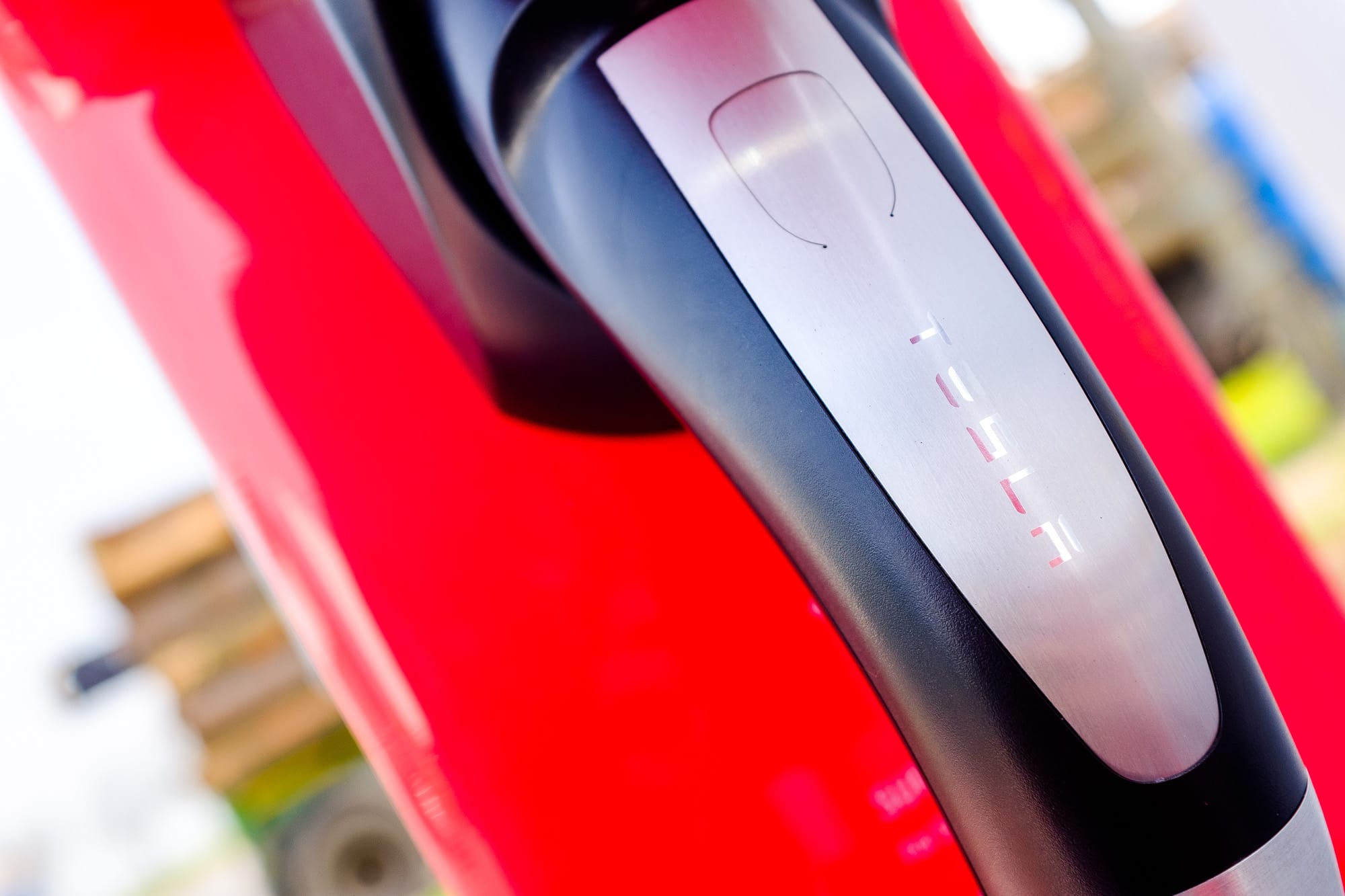 Pierwszy Tesla Supercharger w Polsce – już otwarty pod Wrocławiem