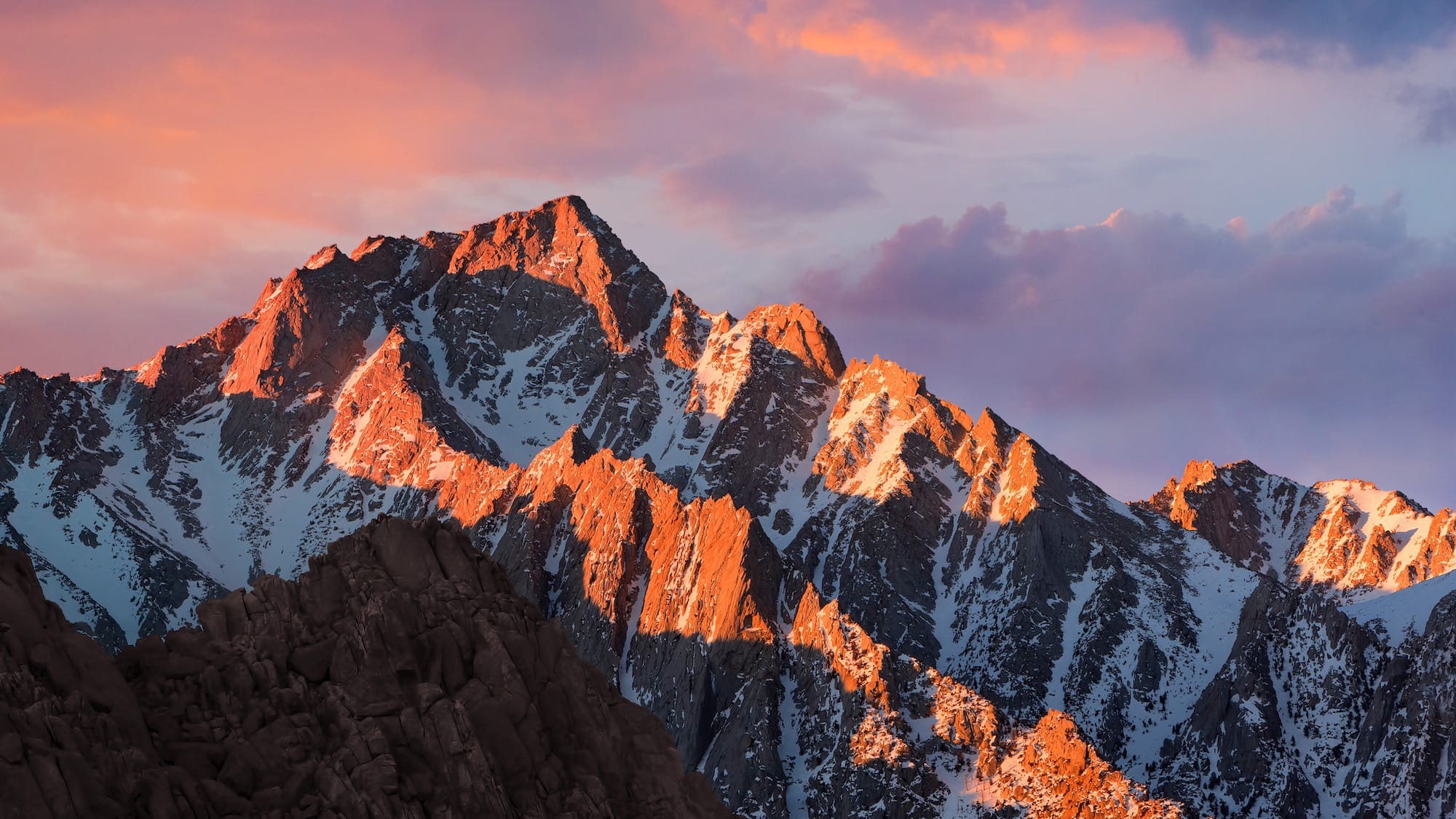 Zdjęcie okładkowe wpisu Zdjęcie gór Sierra Madre z macOS Sierra [tapeta]