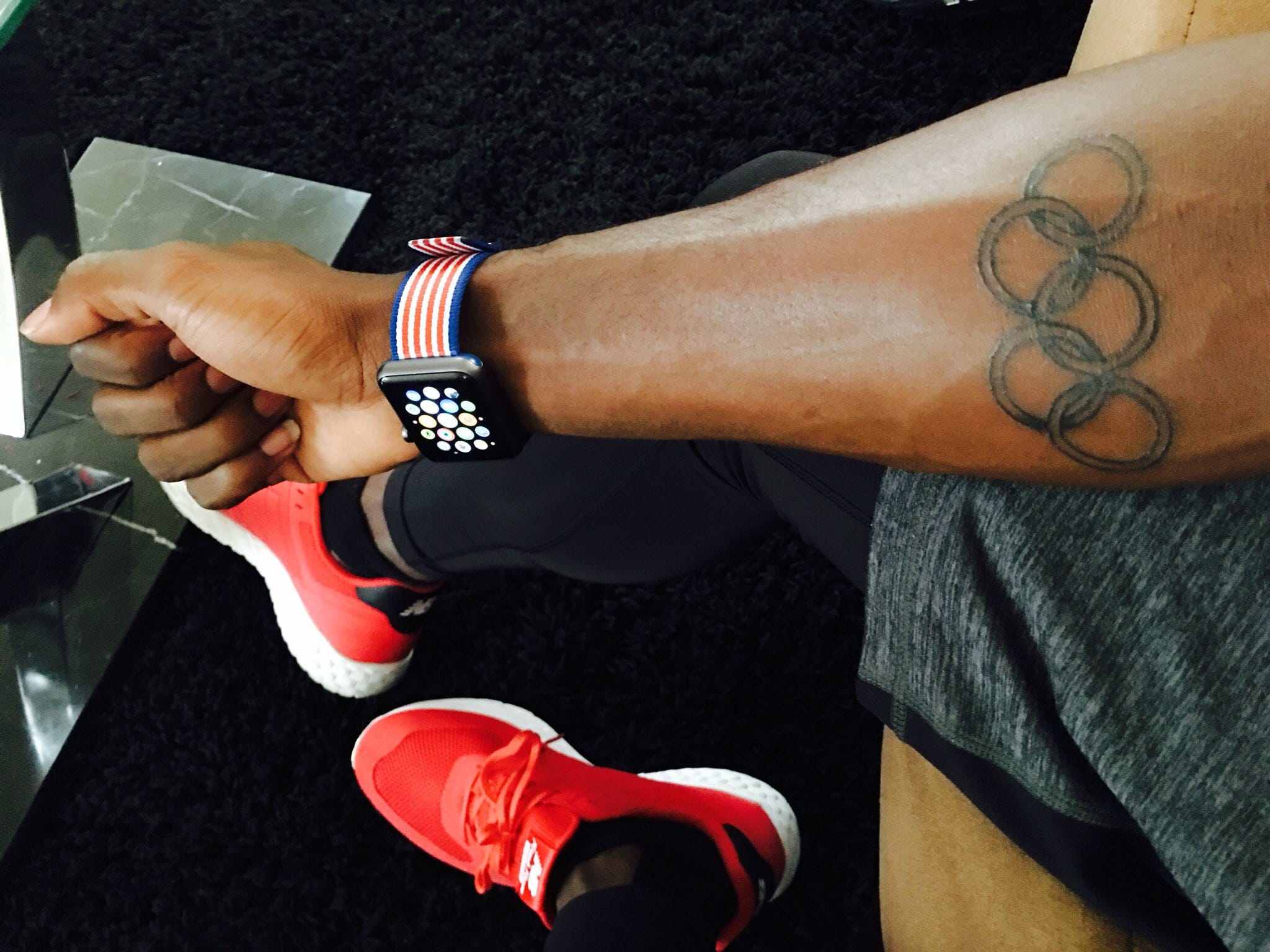 Zdjęcie okładkowe wpisu Limitowana seria pasków do Apple Watch z okazji Igrzysk Olimpijskich w Rio