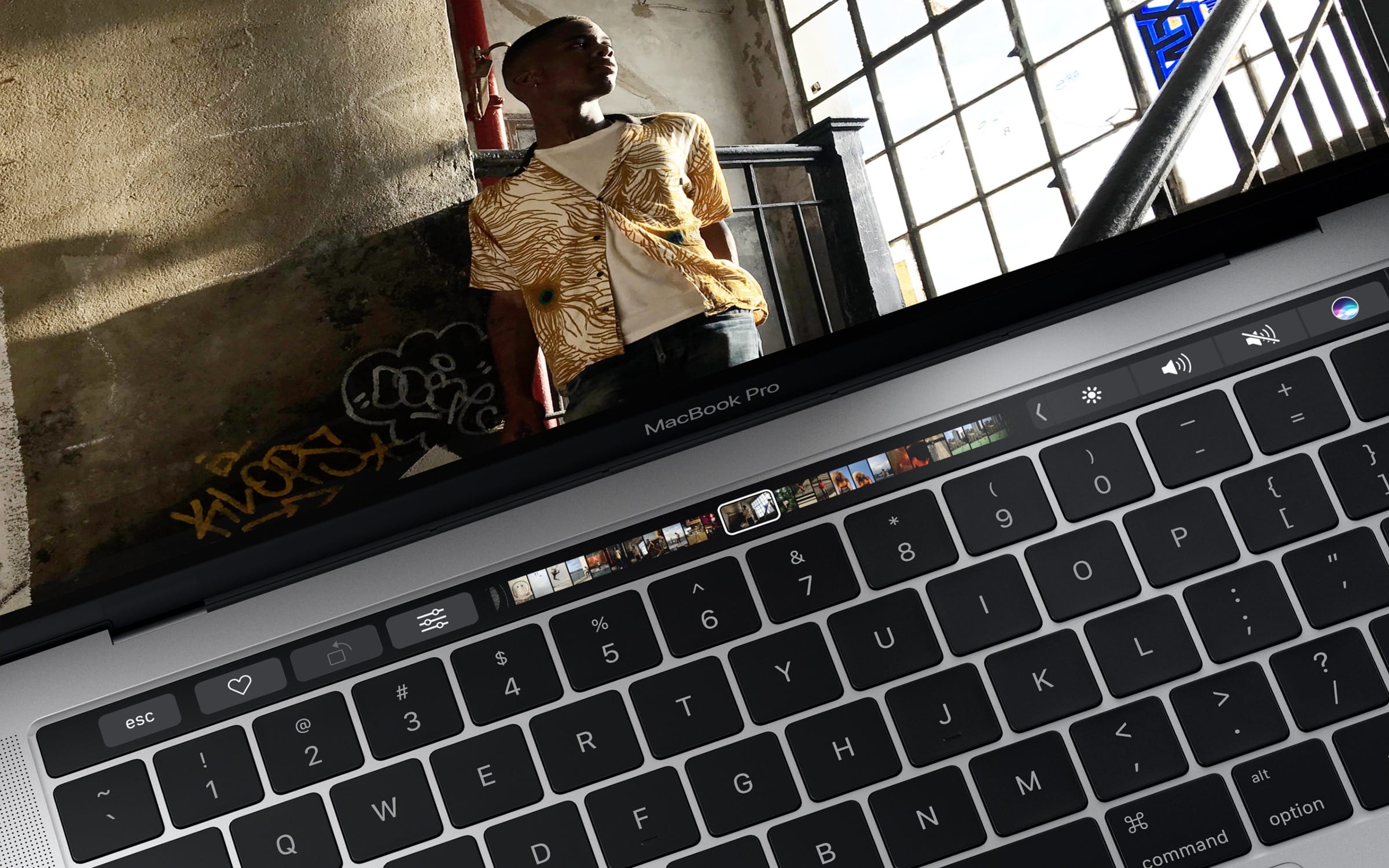 Zdjęcie okładkowe wpisu Błądzisz, Apple – subiektywnie o nowych MacBookach Pro [uaktualniono]