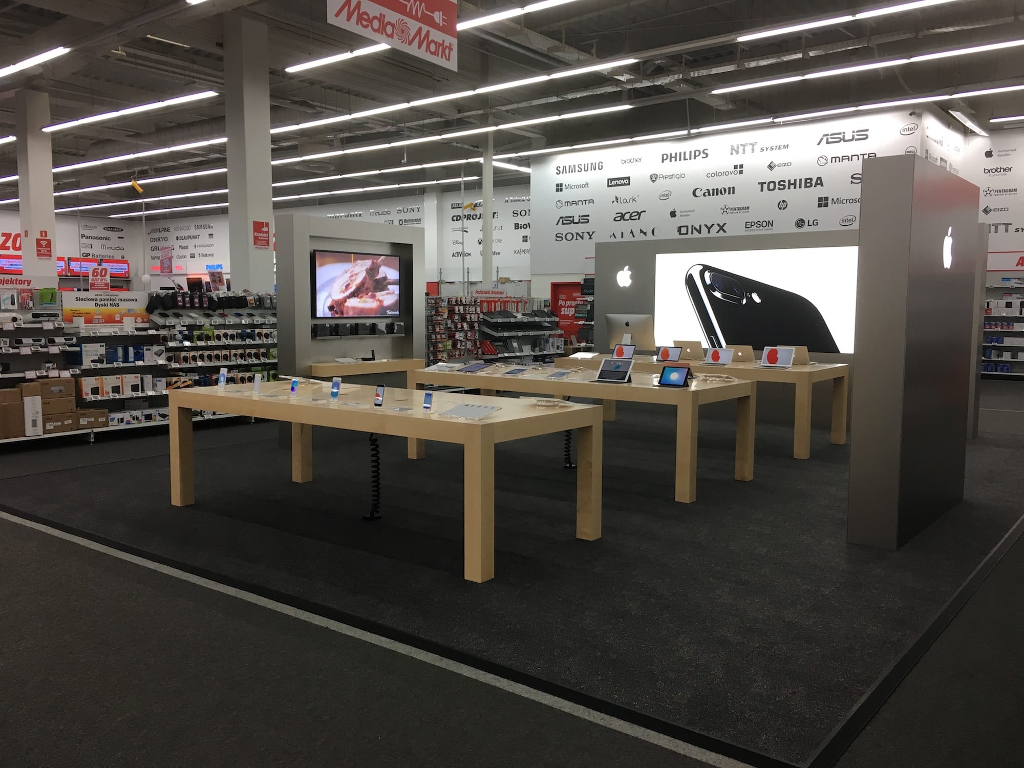 Zdjęcie okładkowe wpisu Apple Shop w Media Markt M1 otwiera się już jutro