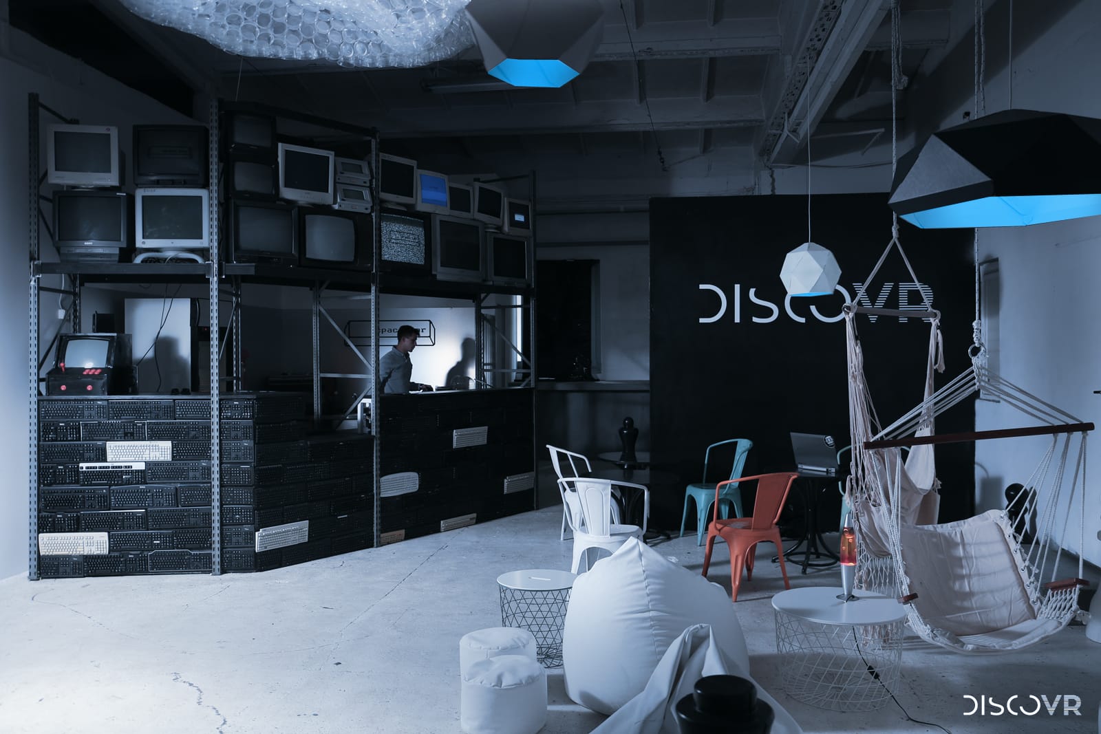 Zdjęcie okładkowe wpisu Wszystko w jednym miejscu. Wizyta w DiscoVR – największym w Europie centrum rozrywki wirtualnej rzeczywistości