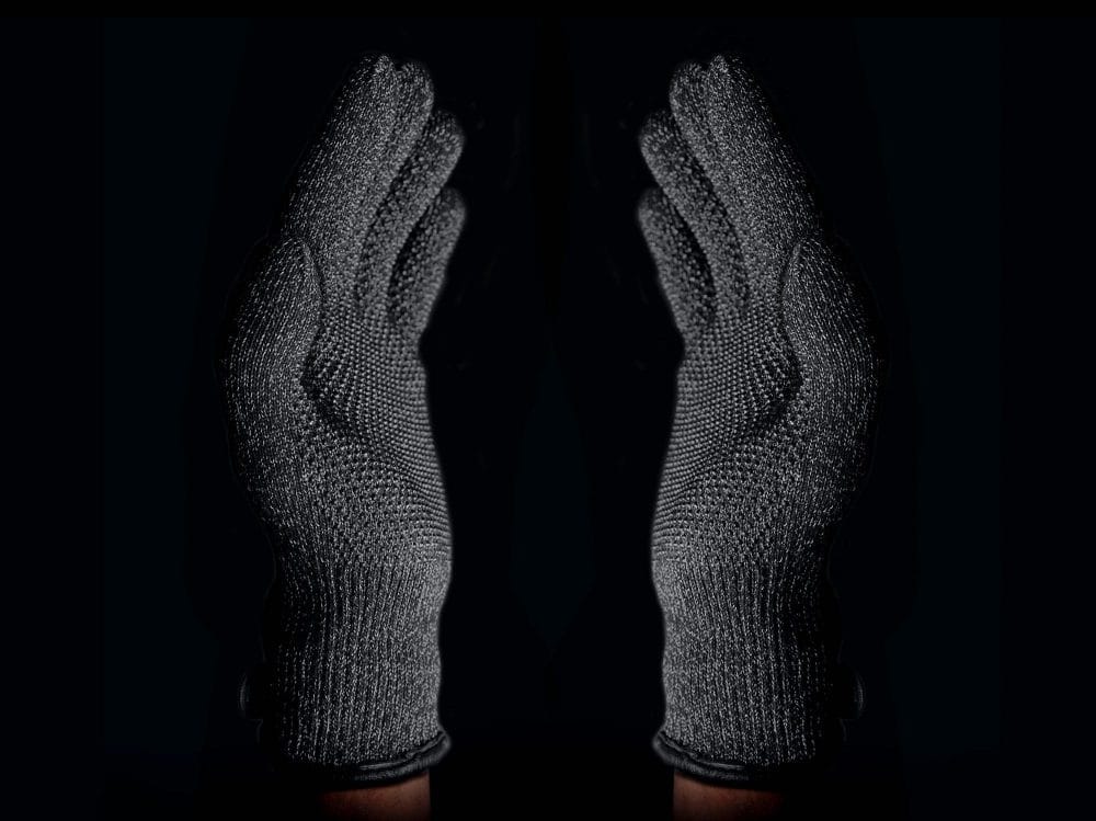 double-layered-touchscreen-gloves-005