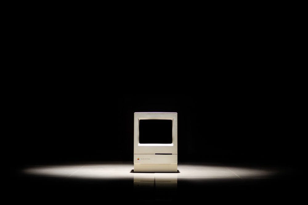 Zdjęcie okładkowe do wpis 33 lata temu do sprzedaży trafił pierwszy Macintosh; własnego kupiłem 3 lata temu