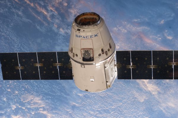 Zdjęcie okładkowe do wpis Kosmiczny debiut na&nbsp;giełdzie. SpaceX wchodzi na&nbsp;Nasdaq już w&nbsp;czerwcu z&nbsp;wyceną 1,75 biliona dolarów