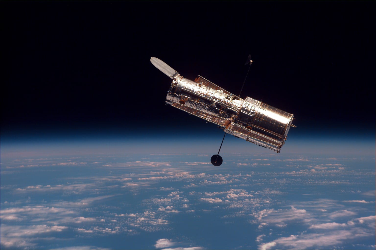 Zdjęcie okładkowe wpisu JWST i WFIRST – następcy teleskopu Hubble’a