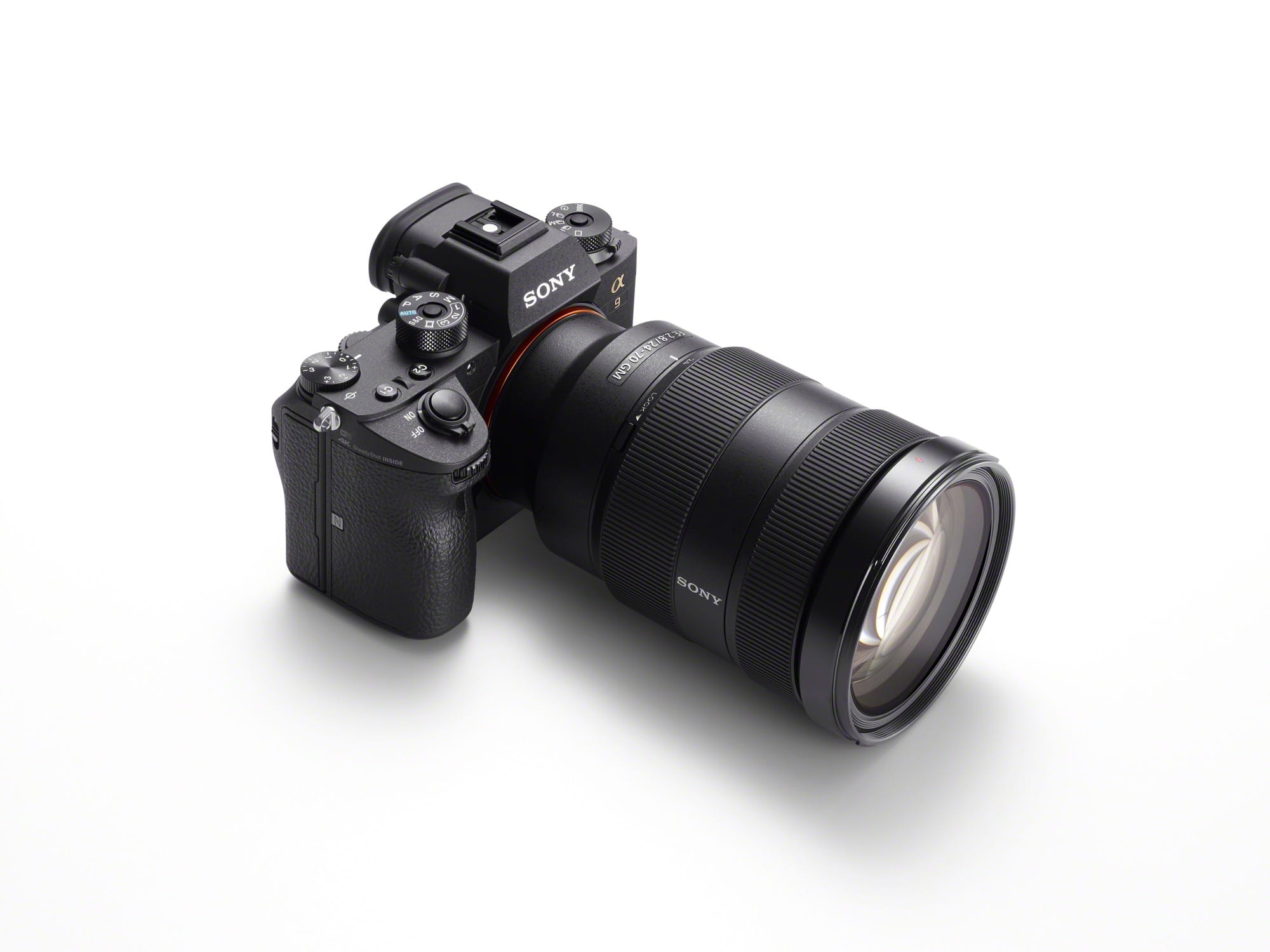Zdjęcie okładkowe wpisu Sony zaprezentowało dzisiaj nowego A9 – zabójca DSLR – oraz obiektyw FE 100-400 mm z serii G Master