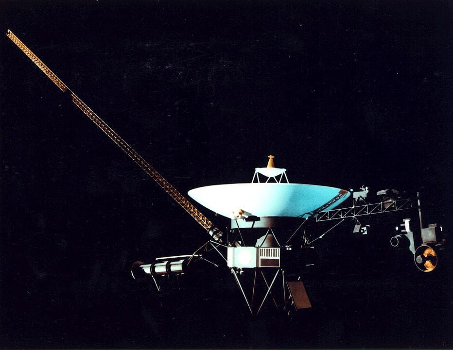 Zdjęcie okładkowe wpisu Sonda Voyager 1 pięć lat temu opuściła Układ Słoneczny