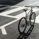 Zdjęcie okładkowe wpisu: Budnitz Model E – tytanowy, elektryczny, indywidualny, a jeśli musisz pytać o cenę, to znaczy, że Cię nie stać