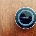 Zdjęcie okładkowe wpisu: Test ładowarek Qi do iPhone | Samsung Qi Charger (EP-PG920i)