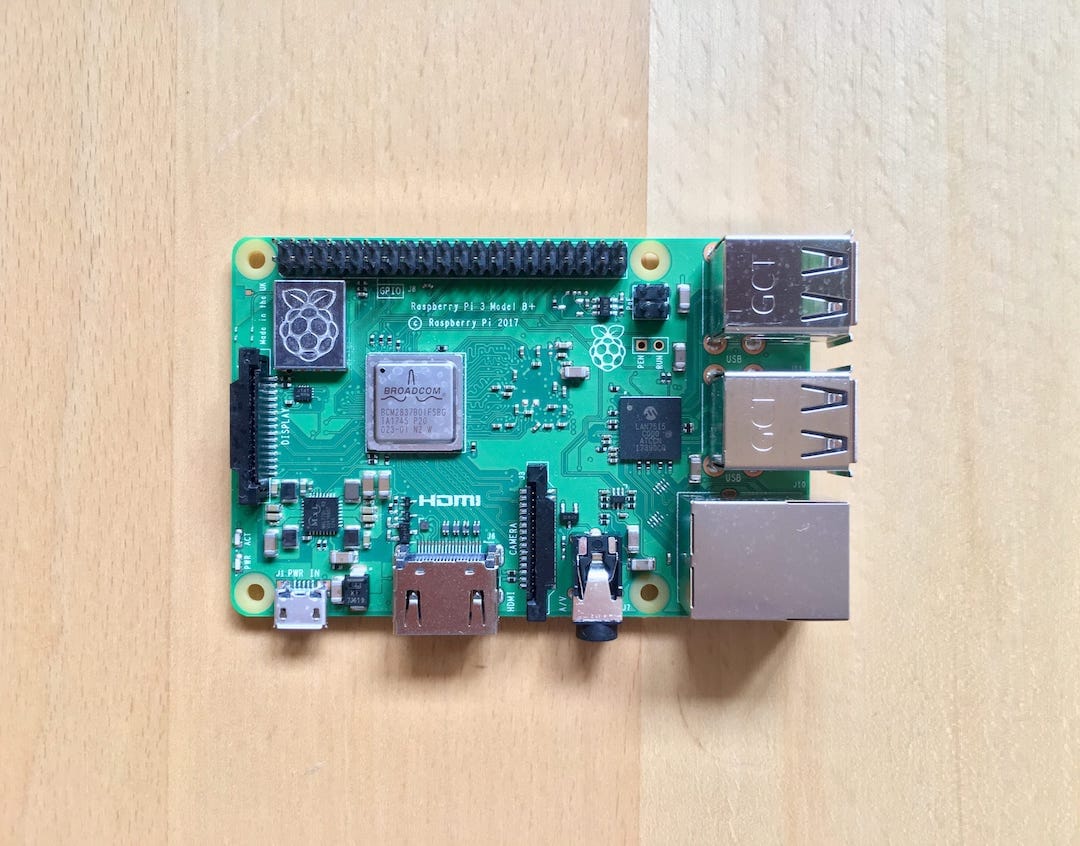 Zdjęcie okładkowe wpisu Krótki test Raspberry Pi 3B+ i pierwsze wrażenia