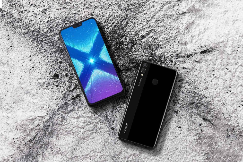 Zdjęcie okładkowe do wpis Honor 8X – świetny telefon za nieduże pieniądze