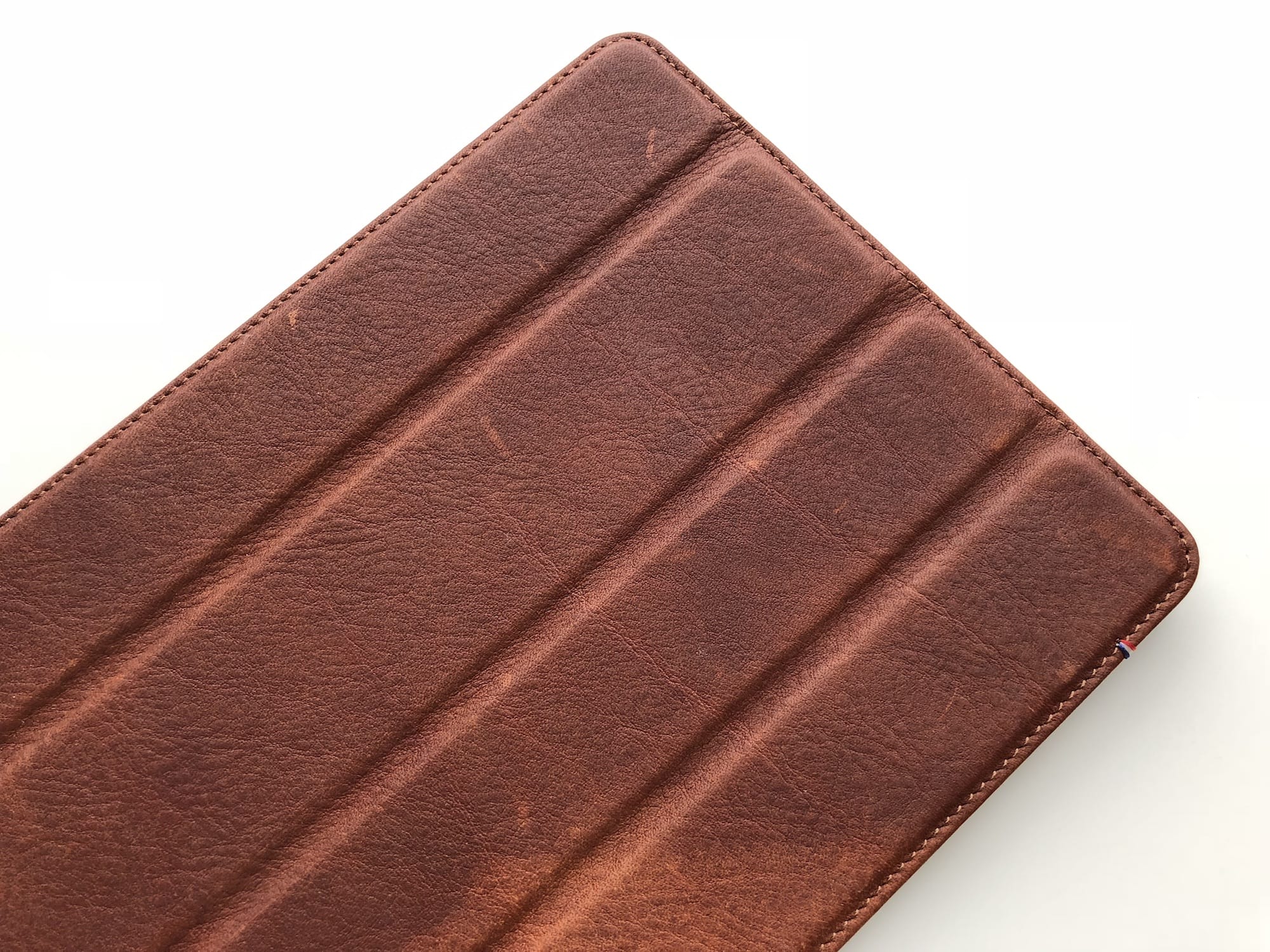 Zdjęcie okładkowe wpisu Decoded Leather Slim Cover dla iPada Pro 9,7″