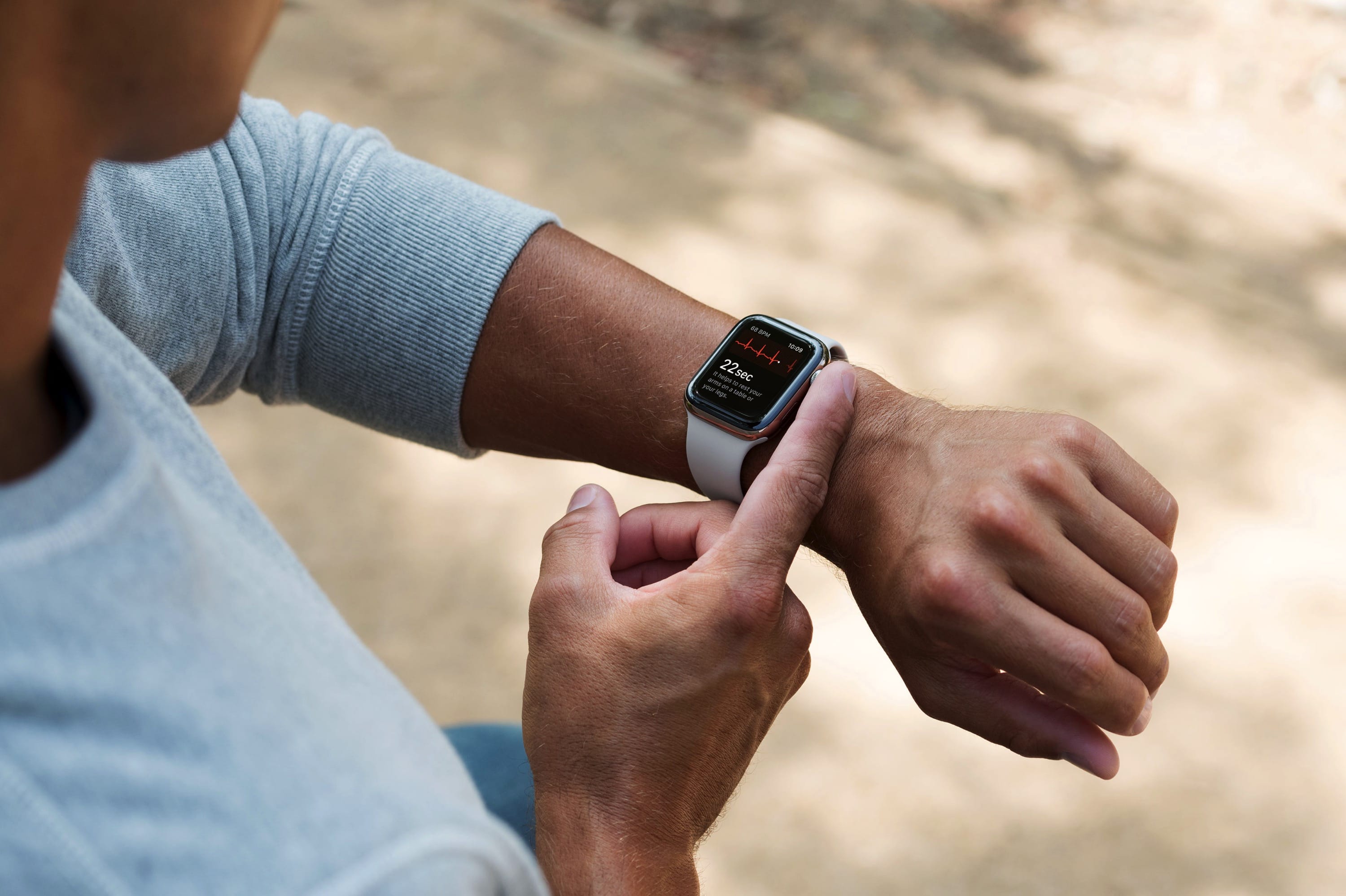 Zdjęcie okładkowe wpisu Jak uruchomić funkcję EKG w Apple Watch Series 4