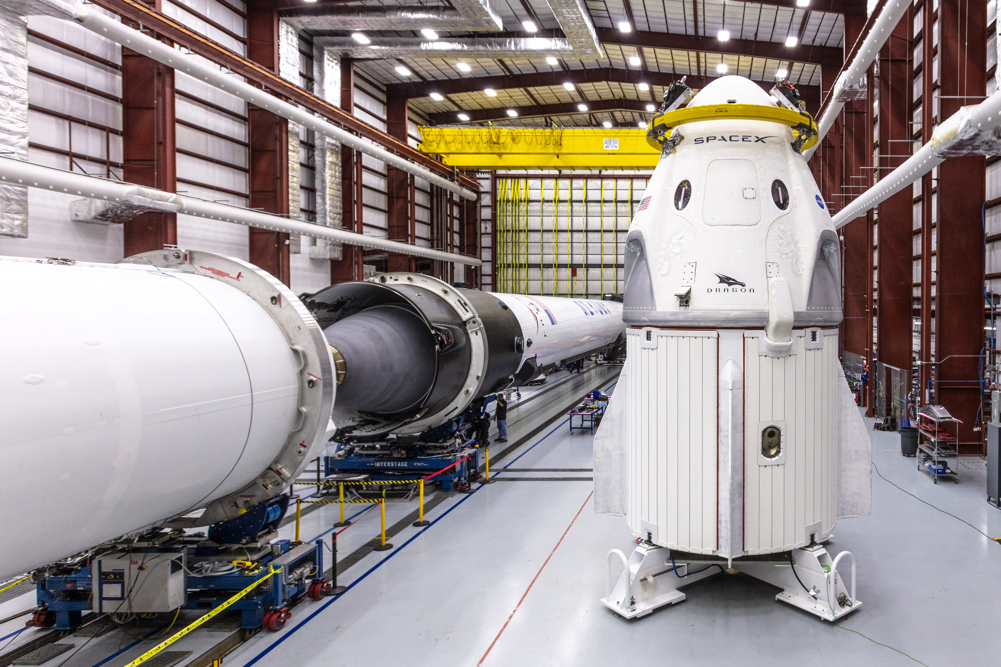 Zdjęcie okładkowe wpisu SpaceX jest o krok od wysłania pierwszej załogowej misji w kosmos