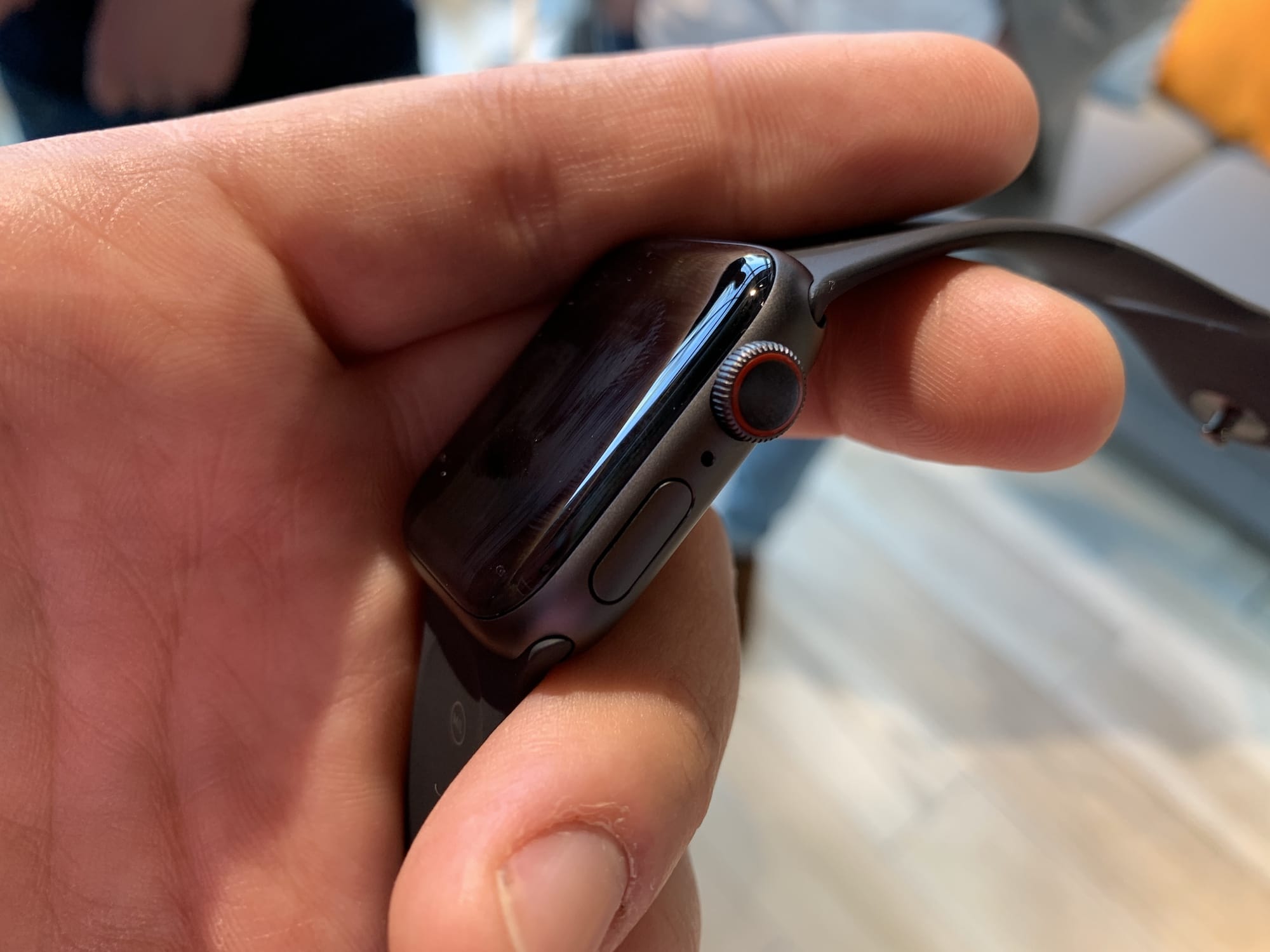 Zdjęcie okładkowe wpisu Apple Watch Series 4 LTE już oficjalnie dostępny w Orange
