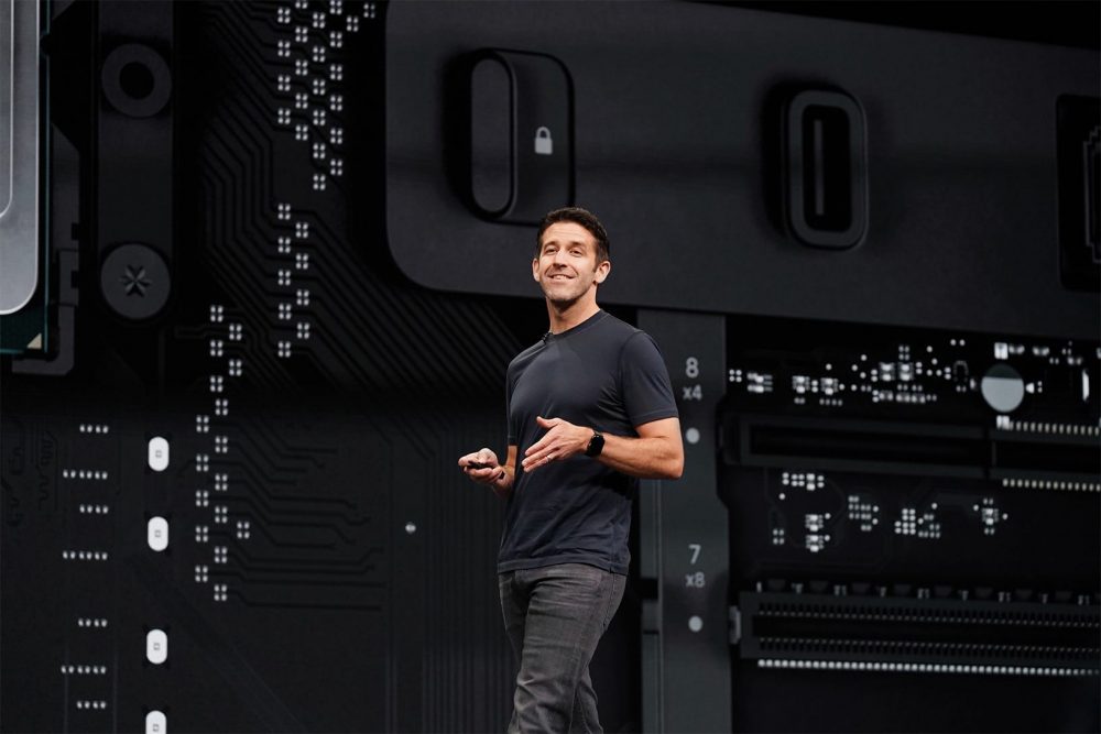 Zdjęcie okładkowe do wpis John Ternus oficjalnie, jako CEO Apple, zwrócił się do&nbsp;pracowników