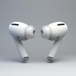 Zdjęcie okładkowe wpisu: iOS 13.2 zawiera grafiką przedstawiającą nowe dokanałowe AirPods 3 (ponoć z ANC)