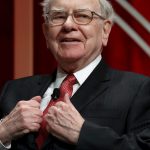 Zdjęcie okładkowe wpisu: Buffett: „Tim Cook spędził godziny, ucząc mnie, jak korzystać z iPhone’a 11”