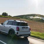 Zdjęcie okładkowe wpisu: Jeżdżąc MINI Countryman SE doświadczyłem jak źle zaprojektowane są polskie drogi