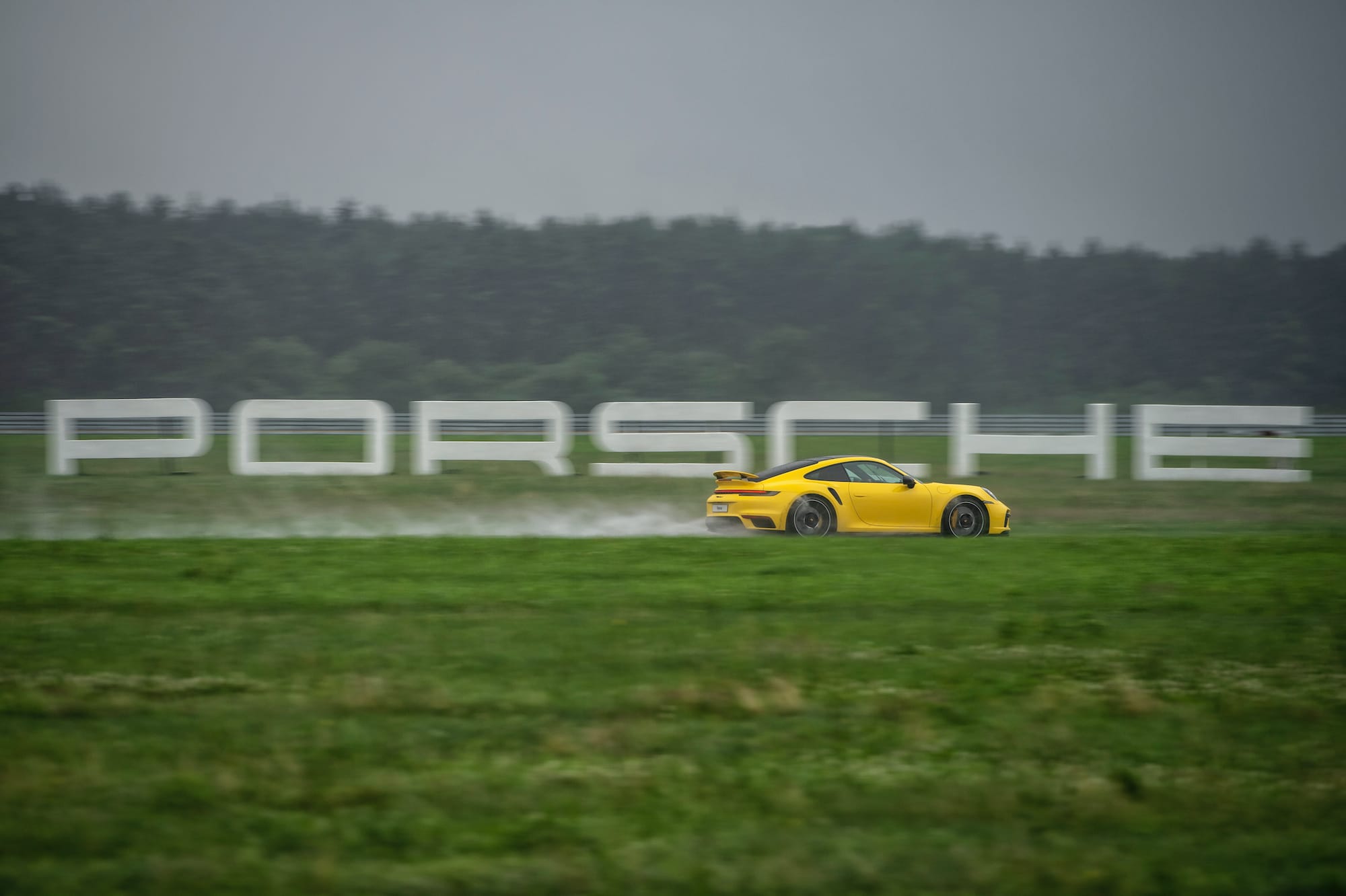 Porsche Track Experience co to jest i dlaczego warto się