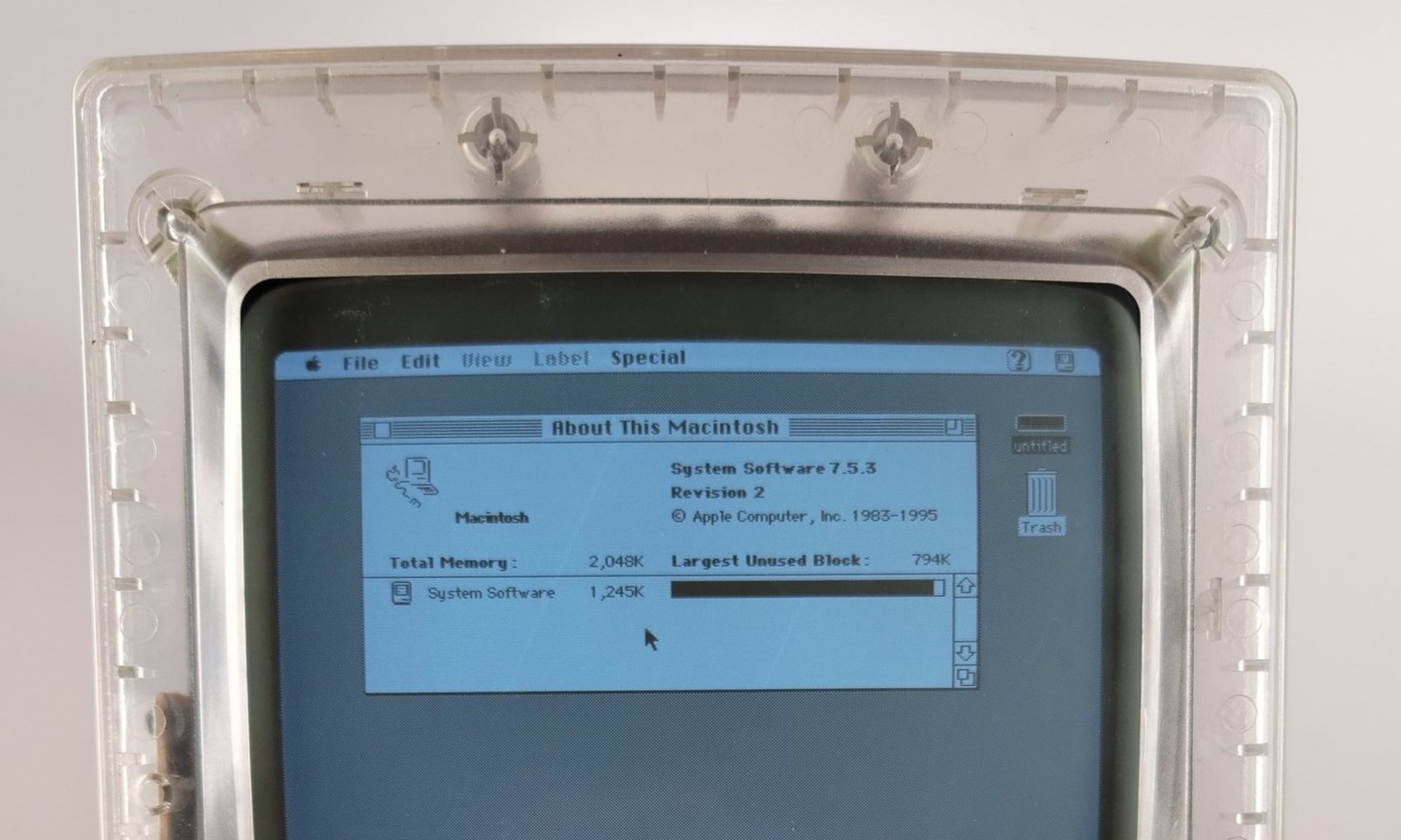 Zdjęcie okładkowe wpisu Prototyp Macintosha z przezroczystą obudową