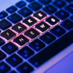 Zdjęcie okładkowe wpisu: Sztuczna inteligencja w walce z fake newsami. AntyFakeNews – pierwszy taki projekt w Polsce