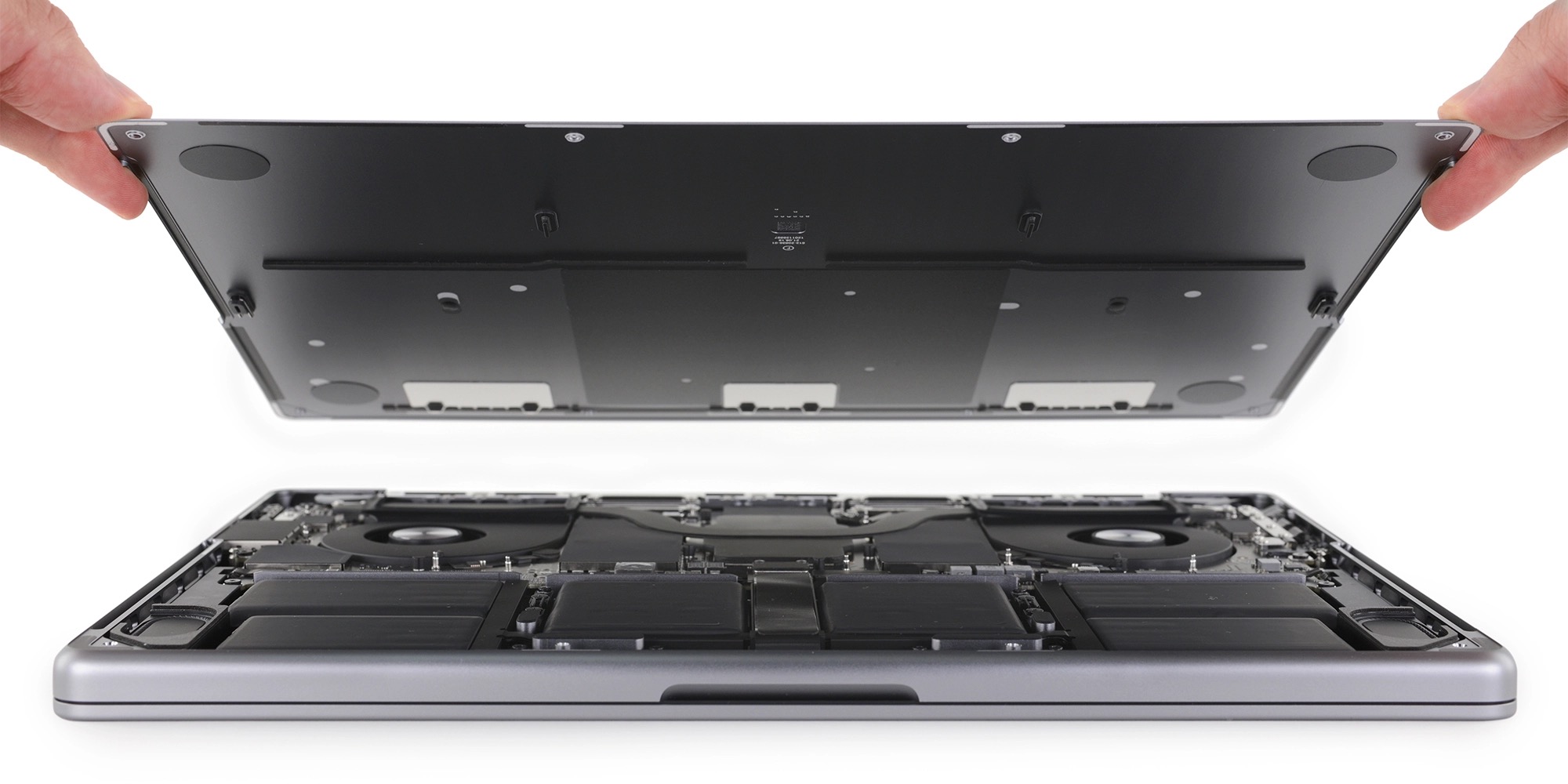 Zdjęcie okładkowe wpisu iFixit rozebrał nowgo MacBooka – możemy wymienić łatwo baterię!