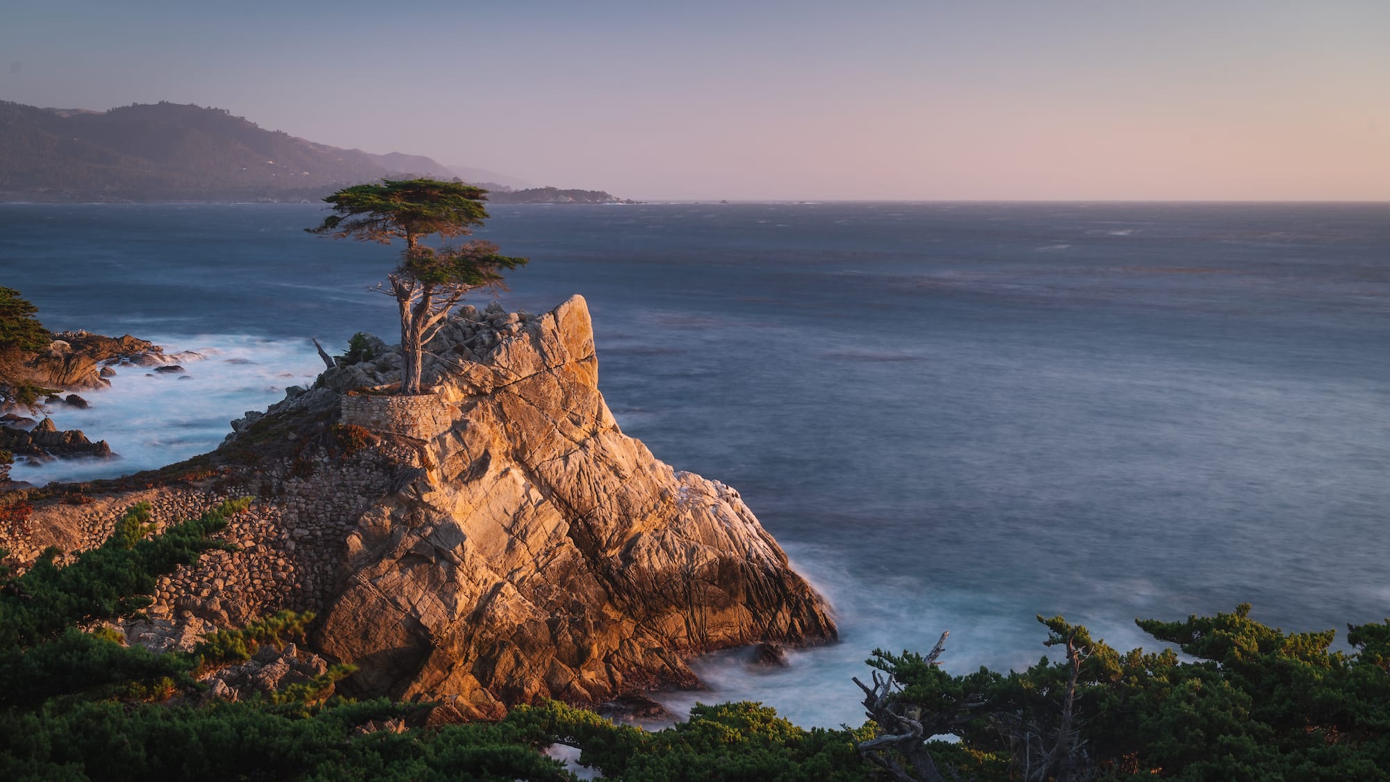 Zdjęcie okładkowe wpisu Brakująca dynamiczna tapeta z macOS Monterey