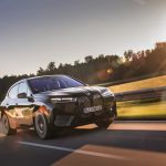 Zdjęcie okładkowe wpisu: iX – jeżdżący system operacyjny od BMW