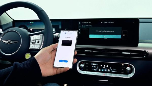 elektromobilność i kluczyk UWB w smartfonie Samsunga