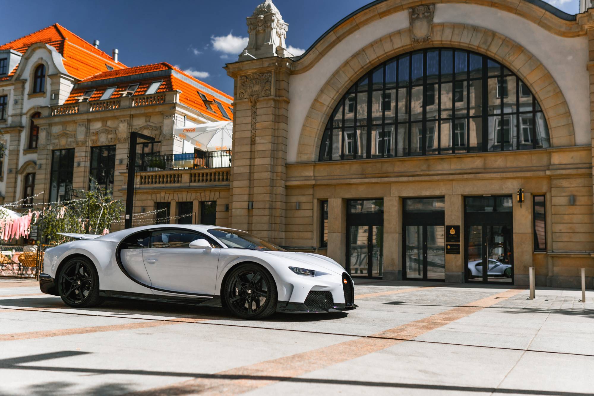 Zdjęcie okładkowe wpisu Motopodsumowanie tygodnia #8 – Bugatti kupisz w Katowicach, BMW liderem premium