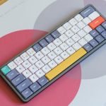 Zdjęcie okładkowe wpisu: Nuphy Air60 – najcieńsza mechaniczna klawiatura na świecie, która fizycznie pasuje w miejsce klawiatury w MacBookach Pro [wyjmujemy z pudełka]