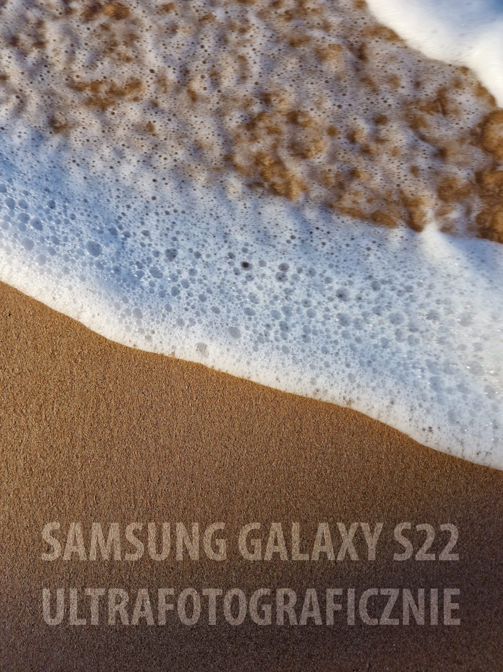 Zdjęcie okładkowe do wpis Samsung Galaxy S22 Ultrafotograficznie