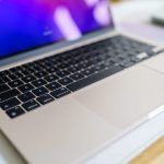 Zdjęcie okładkowe wpisu: Dziennik MacBook Air z M2 (mid 2022) – Dzień 3 – Benchmarki w Lightroom i Final Cut Pro
