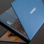 Zdjęcie okładkowe wpisu: Nowe technologie łączą pokolenia. Jak Silversi korzystają z inteligentnych urządzeń – nowe badanie Huawei