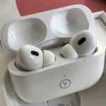 Zdjęcie okładkowe wpisu: Nadchodzące odświeżenie słuchawek AirPods i klawiatury Magic Keyboard dla iPada