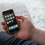 Zdjęcie okładkowe wpisu: Kolejny oryginalny iPhone sprzedany na aukcji