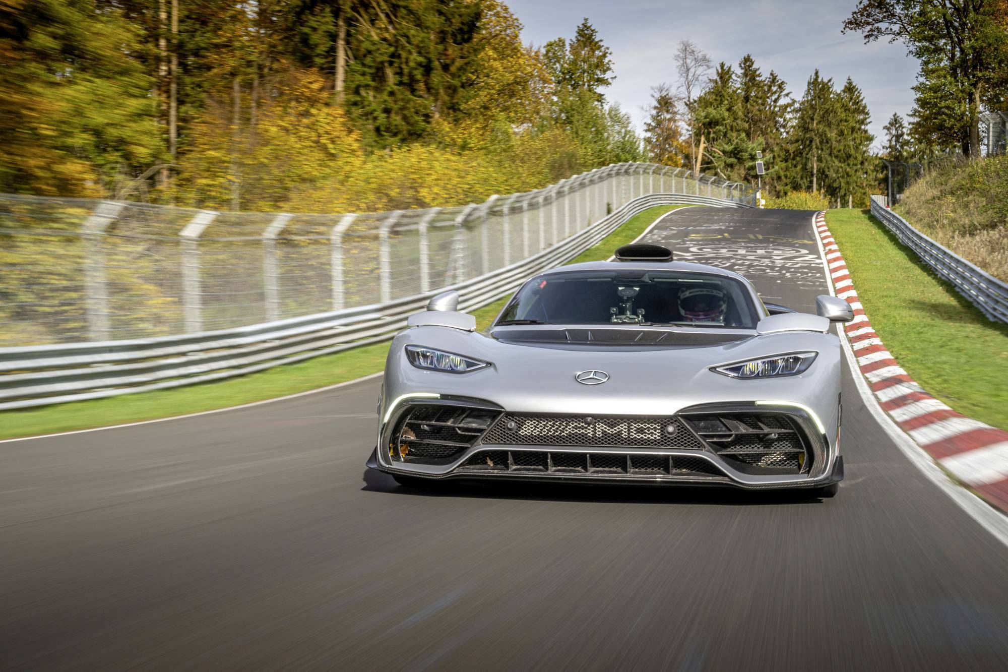 Zdjęcie okładkowe wpisu Motopodsumowanie tygodnia #25 – więcej prądu w ofercie, elektryczny Opel i Abarth, rekordowy Mercedes, nowe modele dostępne w Polsce