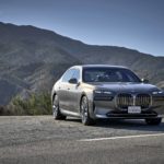 Zdjęcie okładkowe wpisu: BMW i7 – samochodowe kino