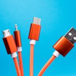 Zdjęcie okładkowe wpisu: UE oficjalnie: wszystkie nowe iPhone’y będą musiały posiadać USB-C od grudnia 2024 r.