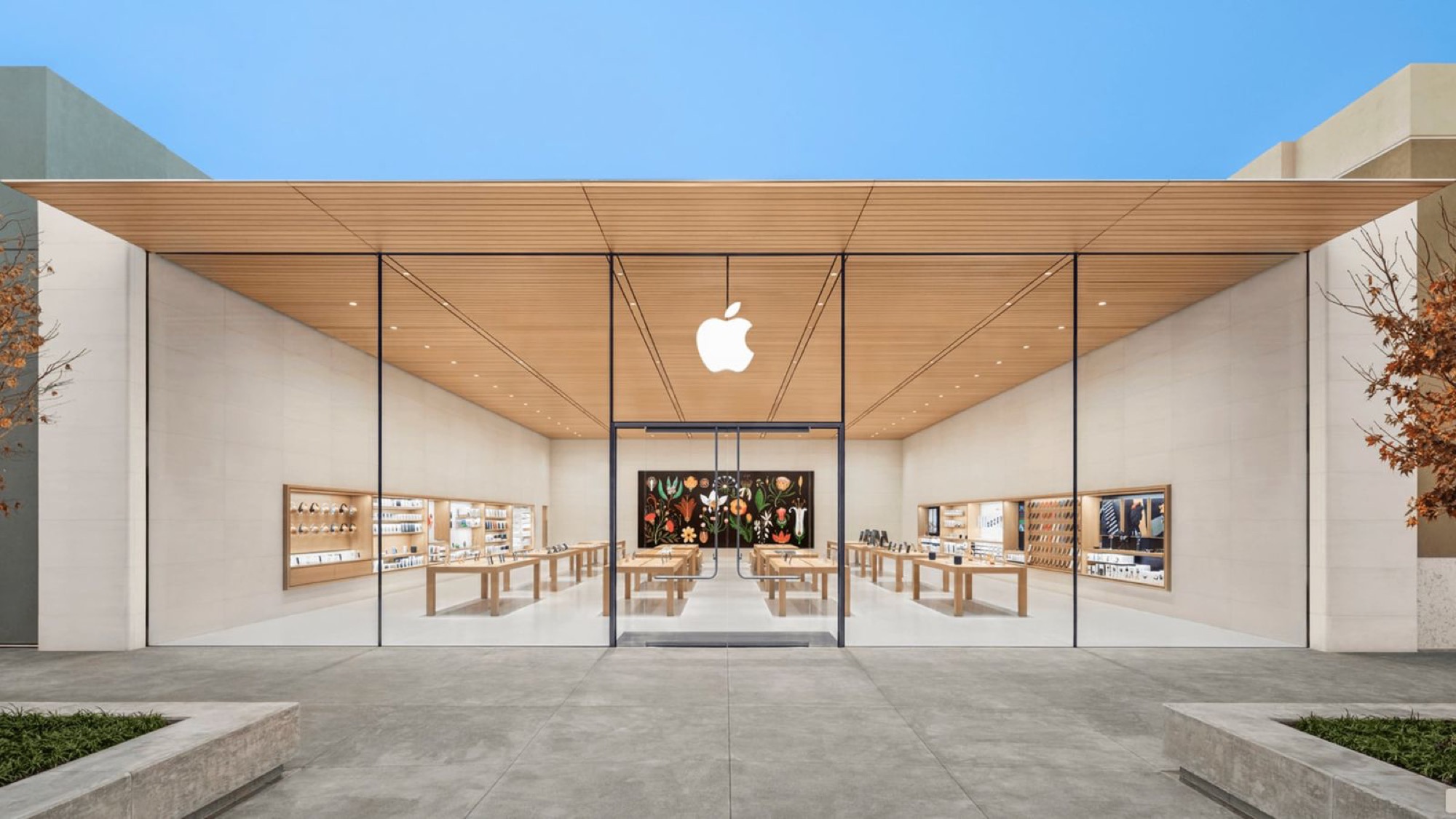 Zdjęcie okładkowe wpisu Okradli Apple Store na pół miliona dolarów
