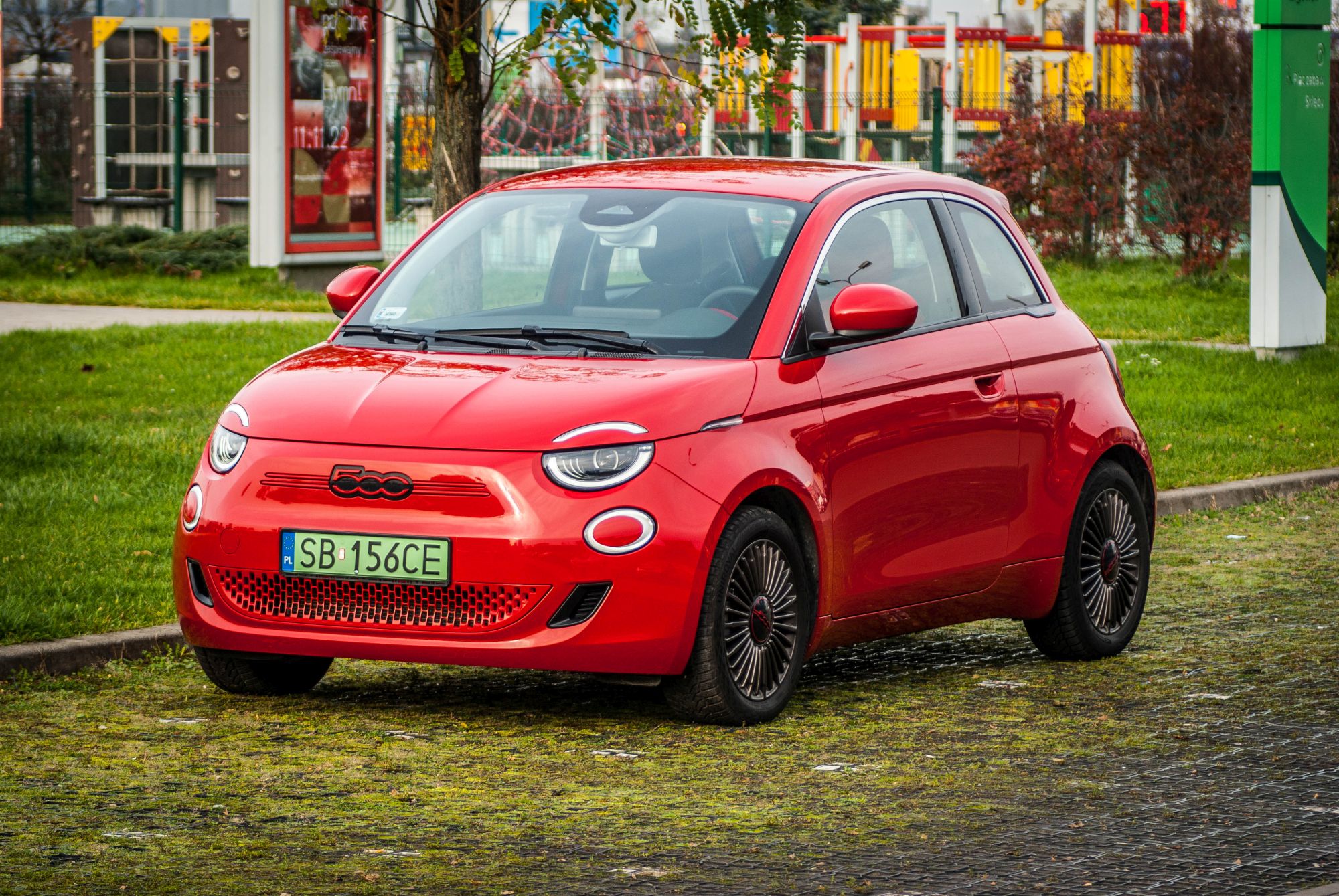 Fiat 500e RED (fot. Dariusz Hałas / iMagazine.pl)