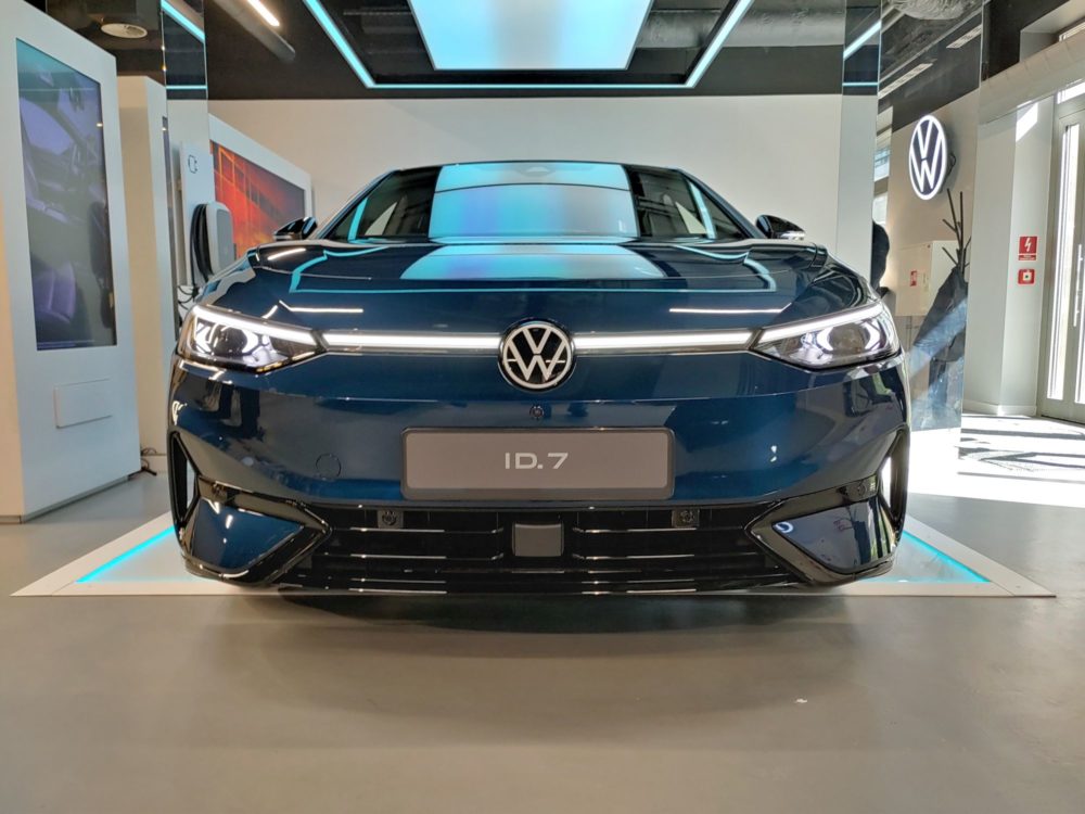 Zdjęcie okładkowe do wpis Volkswagen wstrzymał produkcję aut w Niemczech, awaria systemów IT