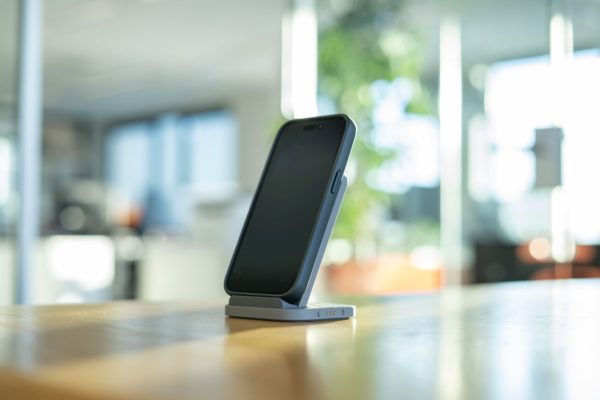 Xtorm Wireless Charging Stand Solo