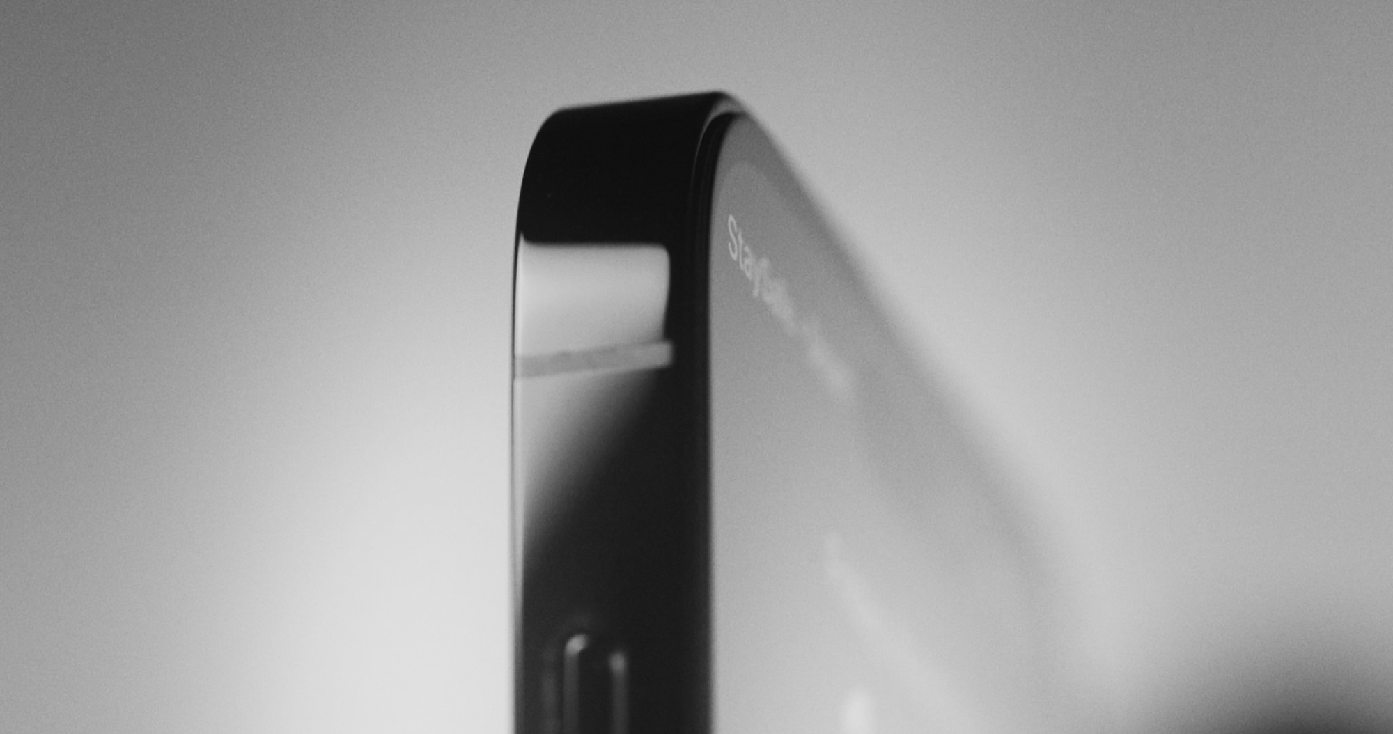 Zdjęcie okładkowe wpisu iPhone 15 Pro w kolorze Gray Titanium/Titan Gray